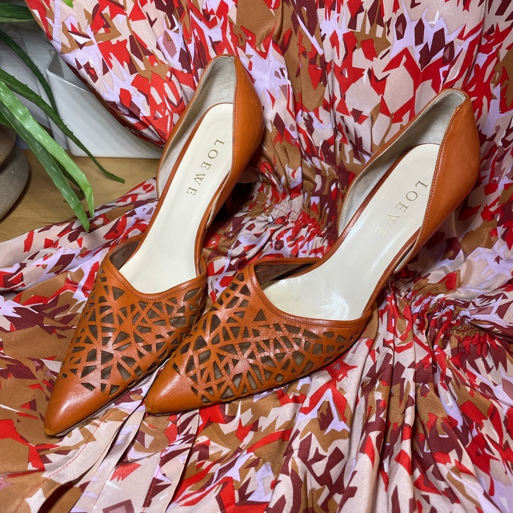 Loewe designer heels pumps burnt orange pumpkin cut out detail pointed toe 39 9
